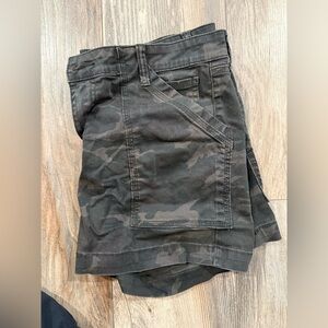 Kut from the Kloth Olive Shorts